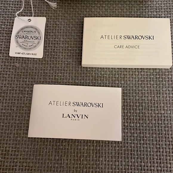 Atelier Swarovski collaboration with iconic brand, Lavin - Picture 5 of 6